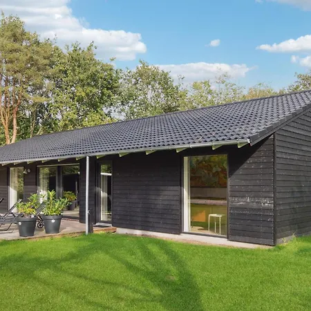 Gorgeous In With Sauna Vakantiehuis *