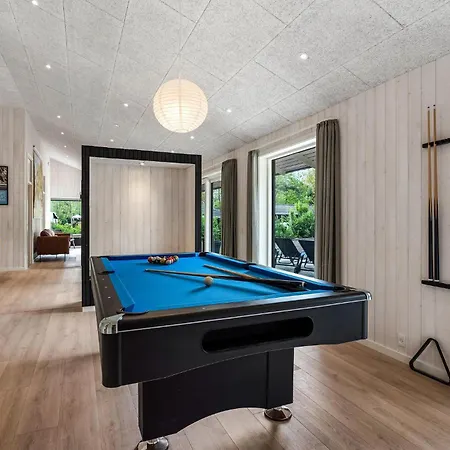 Gorgeous In With Sauna Feriehus Oksbøl