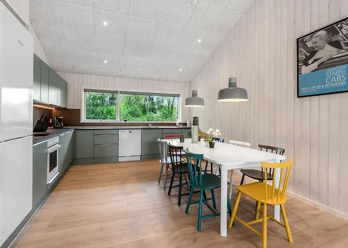 Vakantiehuis Gorgeous In With Sauna *