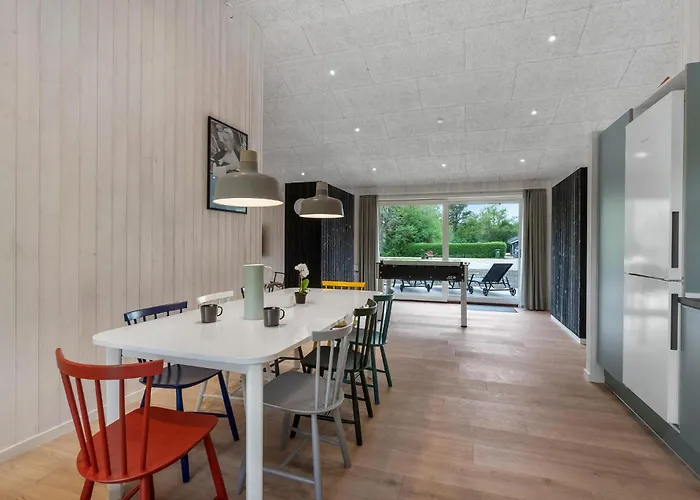 Vakantiehuis Gorgeous In With Sauna *