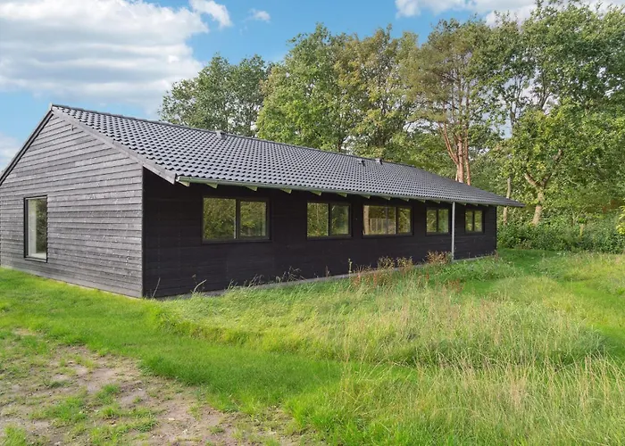 Vakantiehuis Gorgeous In With Sauna